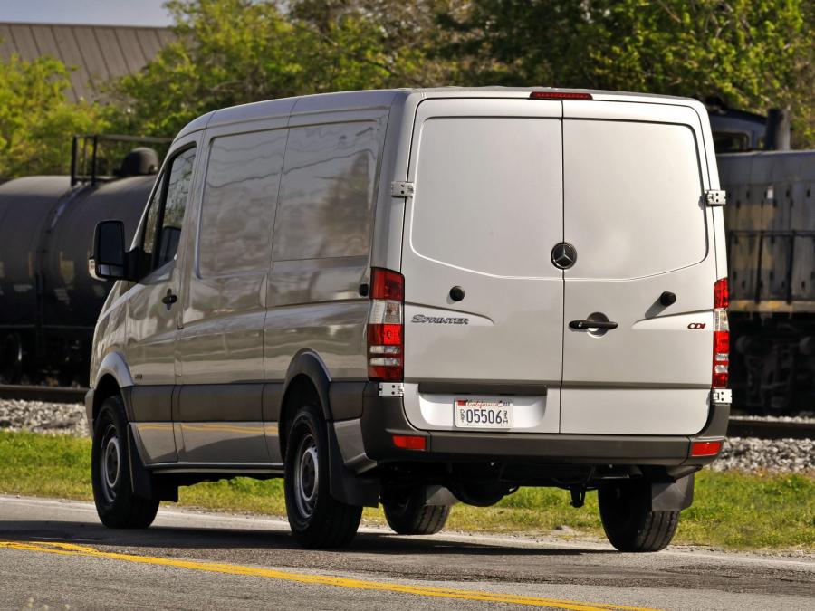  Mercedes-Benz Sprinter 2500 Cargo 2006 года  (фото 6 из 6)